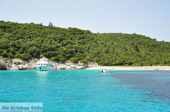 Eiland Antipaxos - Antipaxi bij Corfu - De Griekse Gids foto 019 - Foto van https://www.grieksegids.nl/fotos/eilandcorfu/paxi-antipaxi/350pix/paxi-antipaxi-019.jpg