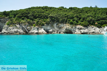 Eiland Antipaxos - Antipaxi bij Corfu - De Griekse Gids foto 022 - Foto van https://www.grieksegids.nl/fotos/eilandcorfu/paxi-antipaxi/350pix/paxi-antipaxi-022.jpg