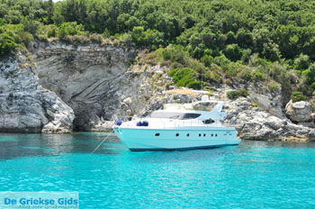 Eiland Antipaxos - Antipaxi bij Corfu - De Griekse Gids foto 034 - Foto van https://www.grieksegids.nl/fotos/eilandcorfu/paxi-antipaxi/350pix/paxi-antipaxi-034.jpg