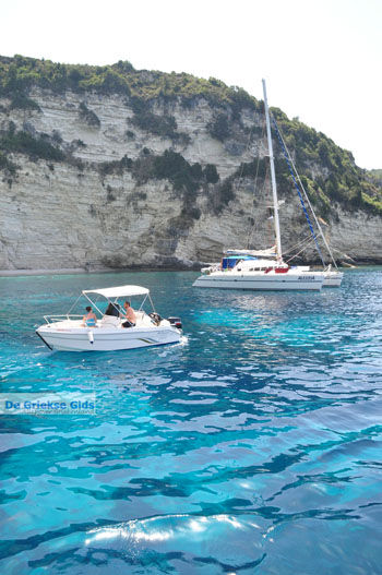 Eiland Paxos (Paxi) bij Corfu | De Griekse Gids | Foto 046 - Foto van https://www.grieksegids.nl/fotos/eilandcorfu/paxi-antipaxi/350pix/paxi-antipaxi-082.jpg