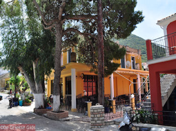 Stavros - Ithaki - Ithaca - Foto 050 - Foto van https://www.grieksegids.nl/fotos/eilandithaca/Eiland-Ithaki-Ithaca-mid-foto050.jpg