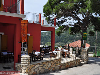 Stavros - Ithaki - Ithaca - Foto 053 - Foto van https://www.grieksegids.nl/fotos/eilandithaca/Eiland-Ithaki-Ithaca-mid-foto053.jpg