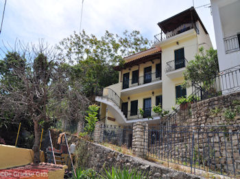 Kioni - Ithaki - Ithaca - Foto 062 - Foto van https://www.grieksegids.nl/fotos/eilandithaca/Eiland-Ithaki-Ithaca-mid-foto062.jpg