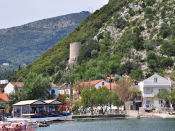 Frikes - Ithaki - Ithaca - Foto 078 - Foto van https://www.grieksegids.nl/fotos/eilandithaca/Eiland-Ithaki-Ithaca-mid-foto078.jpg