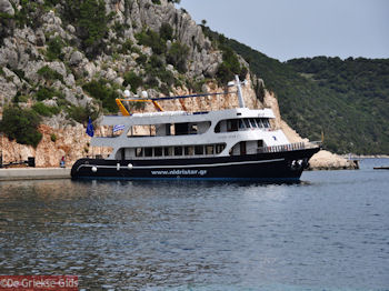 Frikes - Ithaki - Ithaca - Foto 081 - Foto van https://www.grieksegids.nl/fotos/eilandithaca/Eiland-Ithaki-Ithaca-mid-foto081.jpg