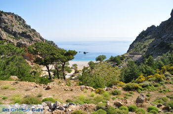Achata Beach | Eiland Karpathos | De Griekse Gids foto 002 - Foto van https://www.grieksegids.nl/fotos/eilandkarpathos/karpathos-mid/eiland-karpathos-140.jpg