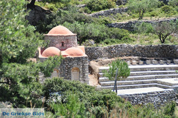 Oud kerkje bij Lefkos | Eiland Karpathos | De Griekse Gids foto 007 - Foto van https://www.grieksegids.nl/fotos/eilandkarpathos/karpathos-mid/eiland-karpathos-246.jpg