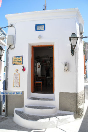 Kafeneion in Olympos | Karpathos | De Griekse Gids foto 001 - Foto van https://www.grieksegids.nl/fotos/eilandkarpathos/karpathos-mid/eiland-karpathos-388.jpg