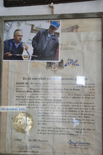 Kafeneion in Olympos | Karpathos | De Griekse Gids foto 005 - Foto van https://www.grieksegids.nl/fotos/eilandkarpathos/karpathos-mid/eiland-karpathos-392.jpg