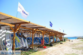 Surfen bij Afiartis | Eiland Karpathos | De Griekse Gids foto 006 - Foto van https://www.grieksegids.nl/fotos/eilandkarpathos/karpathos-mid/eiland-karpathos-489.jpg