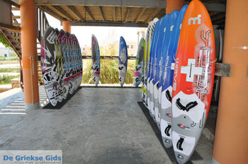 Surfen bij Afiartis | Eiland Karpathos | De Griekse Gids foto 007 - Foto van https://www.grieksegids.nl/fotos/eilandkarpathos/karpathos-mid/eiland-karpathos-490.jpg