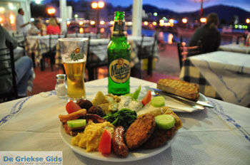 Pigadia (Karpathos stad) | De Griekse Gids | Foto 038 - Foto van https://www.grieksegids.nl/fotos/eilandkarpathos/karpathos-mid/eiland-karpathos-539.jpg