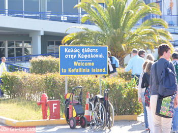 Aankomst vliegveld - Kefalonia - Foto 4 - Foto van https://www.grieksegids.nl/fotos/eilandkefalonia/Eiland-Kefalonia-004-mid.jpg
