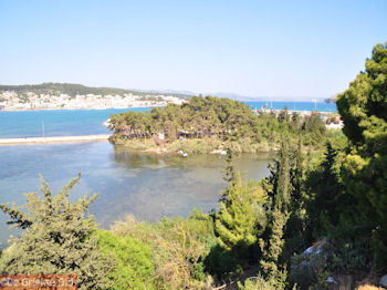 Argostoli stad - Kefalonia - Foto 31 - Foto van https://www.grieksegids.nl/fotos/eilandkefalonia/Eiland-Kefalonia-031-mid.jpg