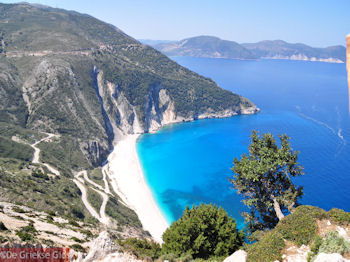 Myrtos strand - Kefalonia - Foto 61 - Foto van https://www.grieksegids.nl/fotos/eilandkefalonia/Eiland-Kefalonia-061-mid.jpg