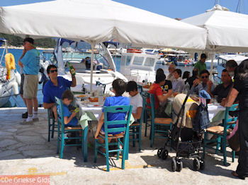 Fiskardo - Kefalonia - Foto 119 - Foto van https://www.grieksegids.nl/fotos/eilandkefalonia/Eiland-Kefalonia-119-mid.jpg