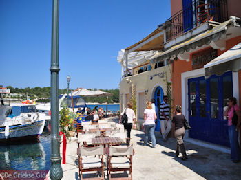 Fiskardo - Kefalonia - Foto 123 - Foto van https://www.grieksegids.nl/fotos/eilandkefalonia/Eiland-Kefalonia-123-mid.jpg