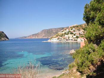 Assos - Kefalonia - Foto 134 - Foto van https://www.grieksegids.nl/fotos/eilandkefalonia/Eiland-Kefalonia-134-mid.jpg