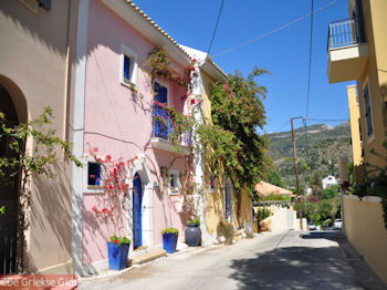 Assos - Kefalonia - Foto 137 - Foto van https://www.grieksegids.nl/fotos/eilandkefalonia/Eiland-Kefalonia-137-mid.jpg