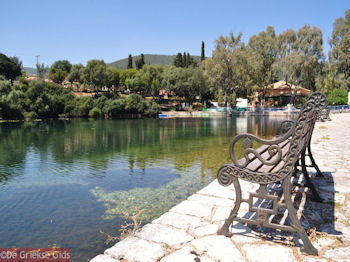 Karavomilos bij Sami - Kefalonia - Foto 220 - Foto van https://www.grieksegids.nl/fotos/eilandkefalonia/Eiland-Kefalonia-220-mid.jpg
