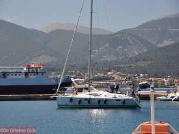 Sami - Kefalonia - Foto 230 - Foto van https://www.grieksegids.nl/fotos/eilandkefalonia/Eiland-Kefalonia-230-mid.jpg