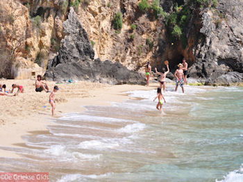 Platis Gialos Lassi - Kefalonia - Foto 289 - Foto van https://www.grieksegids.nl/fotos/eilandkefalonia/Eiland-Kefalonia-289-mid.jpg