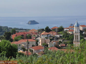 Kourkoumelata bij Svoronata - Kefalonia - Foto 337 - Foto van https://www.grieksegids.nl/fotos/eilandkefalonia/Eiland-Kefalonia-337-mid.jpg