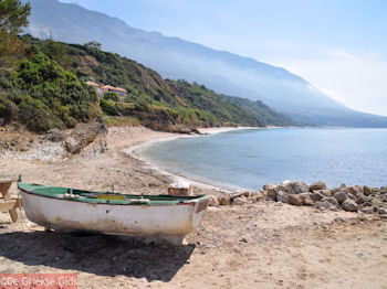 Trapezaki - Kefalonia - Foto 348 - Foto van https://www.grieksegids.nl/fotos/eilandkefalonia/Eiland-Kefalonia-348-mid.jpg