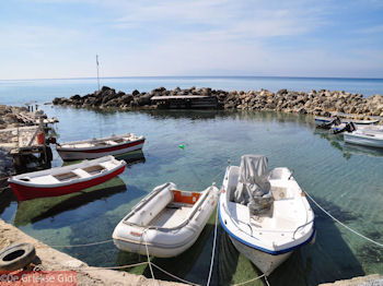 Trapezaki - Kefalonia - Foto 349 - Foto van https://www.grieksegids.nl/fotos/eilandkefalonia/Eiland-Kefalonia-349-mid.jpg