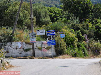 Lourdas - Lourdata - Kefalonia - Foto 351 - Foto van https://www.grieksegids.nl/fotos/eilandkefalonia/Eiland-Kefalonia-351-mid.jpg