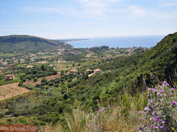 Katelios en de Katelios baai - Kefalonia - Foto 366 - Foto van https://www.grieksegids.nl/fotos/eilandkefalonia/Eiland-Kefalonia-366-mid.jpg