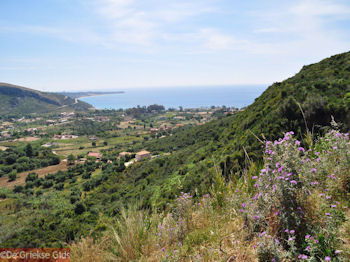 Katelios en de Katelios baai - Kefalonia - Foto 368 - Foto van https://www.grieksegids.nl/fotos/eilandkefalonia/Eiland-Kefalonia-368-mid.jpg