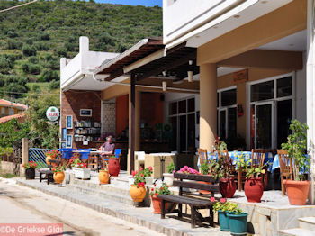Katelios en de Katelios baai - Kefalonia - Foto 377 - Foto van https://www.grieksegids.nl/fotos/eilandkefalonia/Eiland-Kefalonia-377-mid.jpg