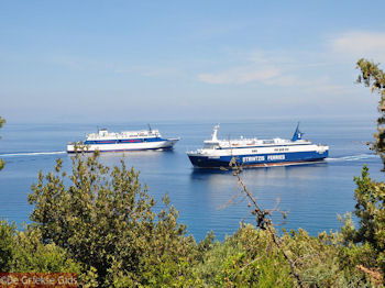 Poros Kefalonia - Kefalonia - Foto 440 - Foto van https://www.grieksegids.nl/fotos/eilandkefalonia/Eiland-Kefalonia-440-mid.jpg