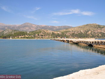 Argostoli - Kefalonia - Foto 492 - Foto van https://www.grieksegids.nl/fotos/eilandkefalonia/Eiland-Kefalonia-492-mid.jpg