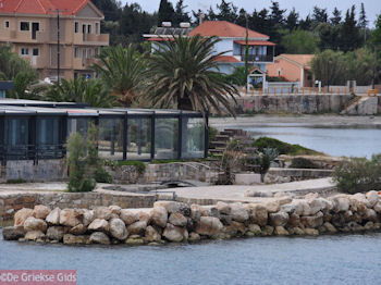 Katavothres Argostoli - Kefalonia - Foto 509 - Foto van https://www.grieksegids.nl/fotos/eilandkefalonia/Eiland-Kefalonia-509-mid.jpg