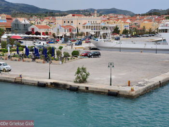 Lixouri - Kefalonia - Foto 555 - Foto van https://www.grieksegids.nl/fotos/eilandkefalonia/Eiland-Kefalonia-555-mid.jpg