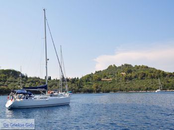 Eiland Skorpios bij Lefkas - Griekenland - foto 03 - Foto van https://www.grieksegids.nl/fotos/eilandlefkas-fotos-eilandjes/skorpios/350pixels/eiland-skorpios-bij-lefkas-003.jpg