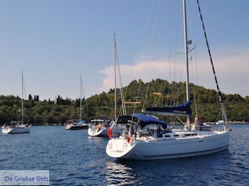 Eiland Skorpios bij Lefkas - Griekenland - foto 04 - Foto van https://www.grieksegids.nl/fotos/eilandlefkas-fotos-eilandjes/skorpios/350pixels/eiland-skorpios-bij-lefkas-004.jpg
