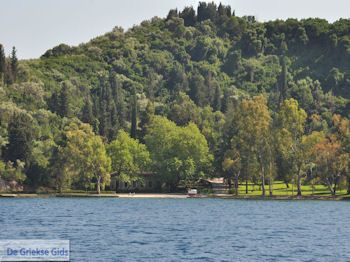 Eiland Skorpios bij Lefkas - Griekenland - foto 06 - Foto van https://www.grieksegids.nl/fotos/eilandlefkas-fotos-eilandjes/skorpios/350pixels/eiland-skorpios-bij-lefkas-006.jpg