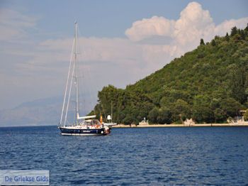 Eiland Skorpios bij Lefkas - Griekenland - foto 12 - Foto van https://www.grieksegids.nl/fotos/eilandlefkas-fotos-eilandjes/skorpios/350pixels/eiland-skorpios-bij-lefkas-012.jpg