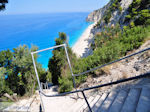 350 trappen Egremni strand - Lefkas (Lefkada) - Foto van De Griekse Gids