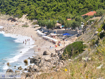 Strand bij Agios Nikitas - Lefkas (Lefkada) - Foto van https://www.grieksegids.nl/fotos/eilandlefkas-fotos/350pixels/agios-nikitas-lefkas-005.jpg