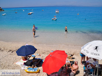 Mooie zeekleuren strand Agios Nikitas - Lefkas (Lefkada) - Foto van https://www.grieksegids.nl/fotos/eilandlefkas-fotos/350pixels/agios-nikitas-lefkas-020.jpg