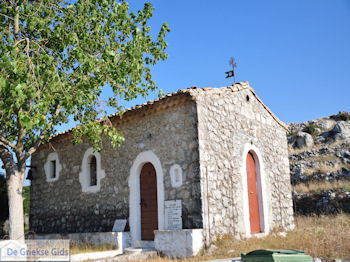 Het kerkje van Agios Donatos bij Englouvi - Lefkas (Lefkada) - Foto van https://www.grieksegids.nl/fotos/eilandlefkas-fotos/350pixels/englouvi-lefkas-024.jpg