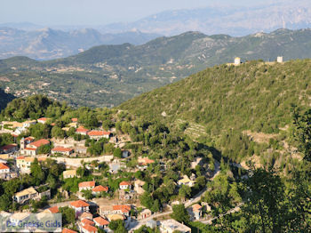 Englouvi, op de bergen van het eiland - Lefkas (Lefkada) - Foto van https://www.grieksegids.nl/fotos/eilandlefkas-fotos/350pixels/englouvi-lefkas-034.jpg