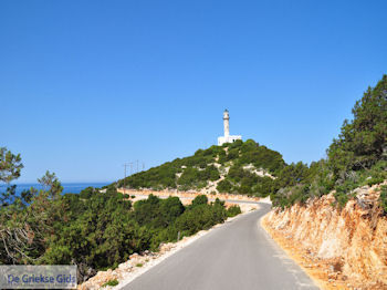 Kaap Lefkatas vuurtoren - Lefkas (Lefkada) - Foto van https://www.grieksegids.nl/fotos/eilandlefkas-fotos/350pixels/kaap-lefkata-lefkas-009.jpg