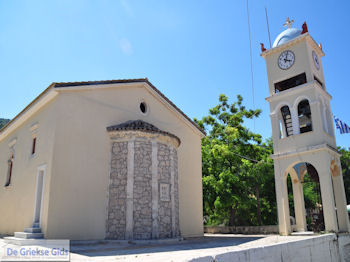 Mooie kerk Karia (Karya) - Lefkas (Lefkada) - Foto van https://www.grieksegids.nl/fotos/eilandlefkas-fotos/350pixels/karia-lefkas-karya-013.jpg
