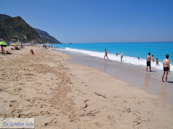 Het mooie zandstrand van Kathisma foto 6 - Lefkas (Lefkada) - Foto van https://www.grieksegids.nl/fotos/eilandlefkas-fotos/350pixels/kathisma-lefkas-006.jpg