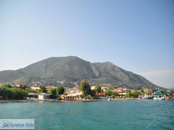 Uitzicht op Nidri (Nydri) - Lefkas (Lefkada) - Foto van https://www.grieksegids.nl/fotos/eilandlefkas-fotos/350pixels/lefkas-nydri-nidri-017.jpg
